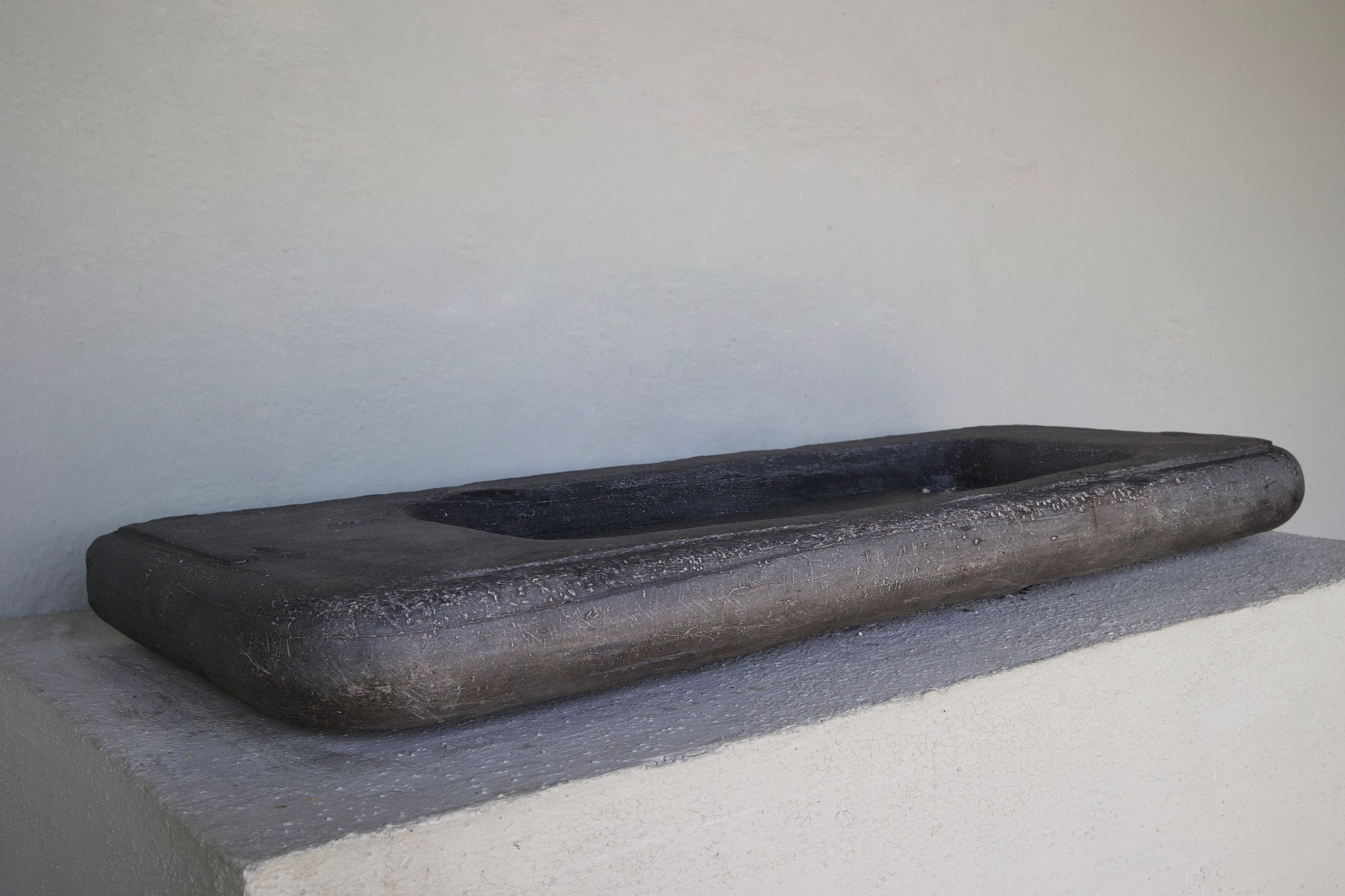 Early 19th c. Sink from a Maison Particulaire in Brussels, Belgium - image 3